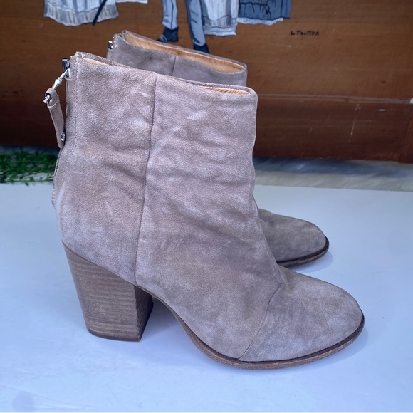 Rag & Bone Suede Stack Heel Ankle Boots in Taupe Beige Size 38 Made in Italy - Picture 3 of 10
